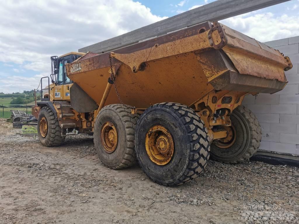 Bell B30D Articulated Dump Trucks (ADTs)