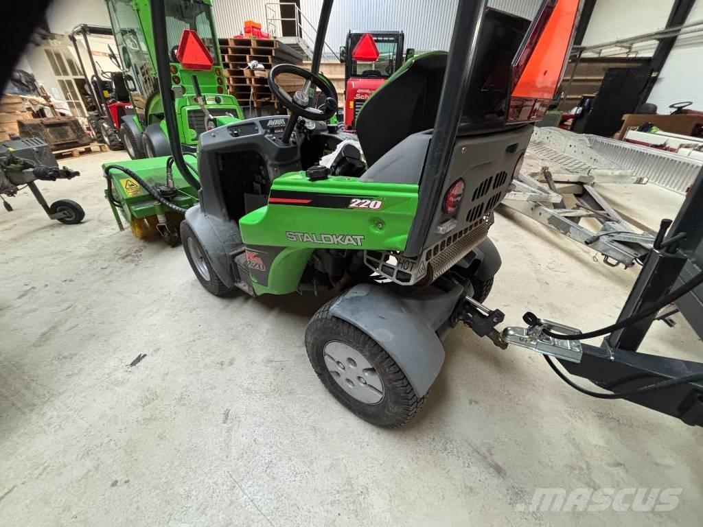 Avant 220 Mini Loader