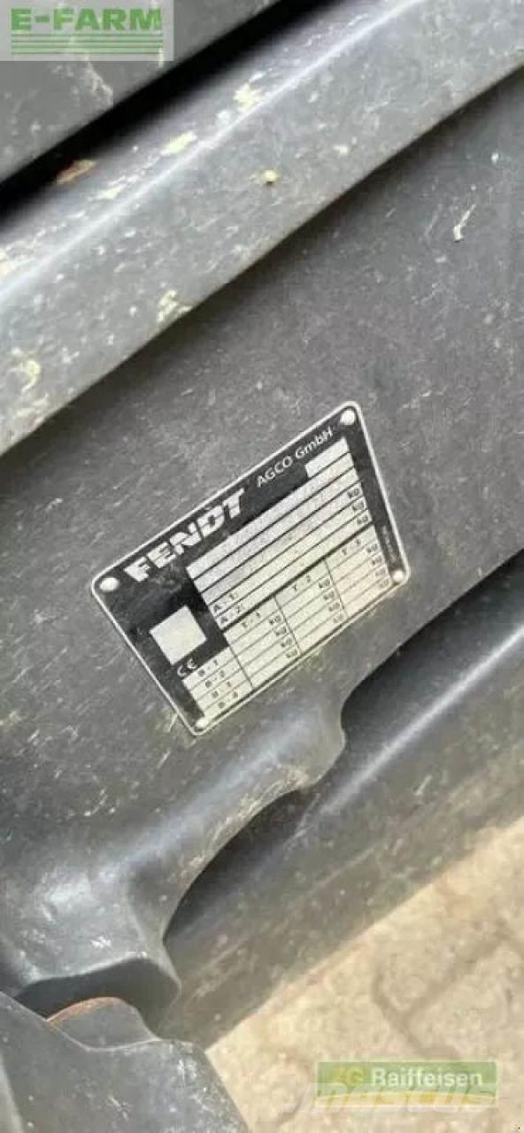 Fendt 724 vario Tractors