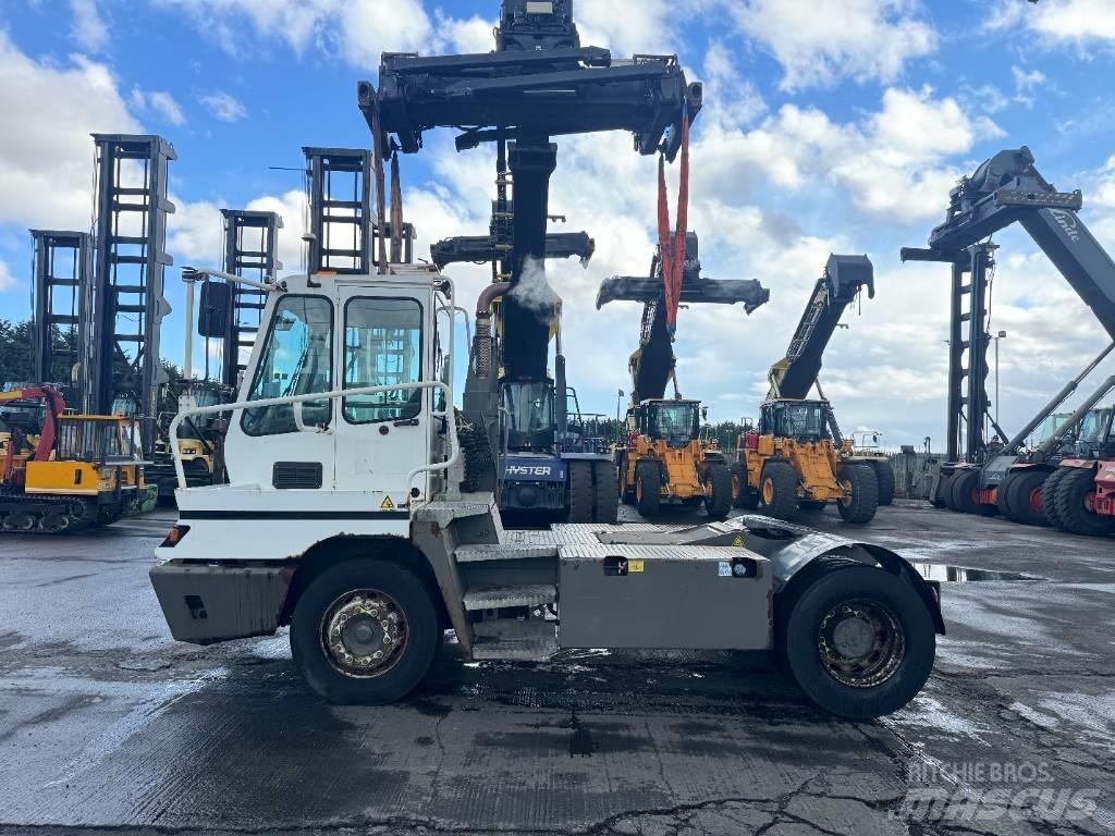 Terberg YT 222 Shunt Trucks