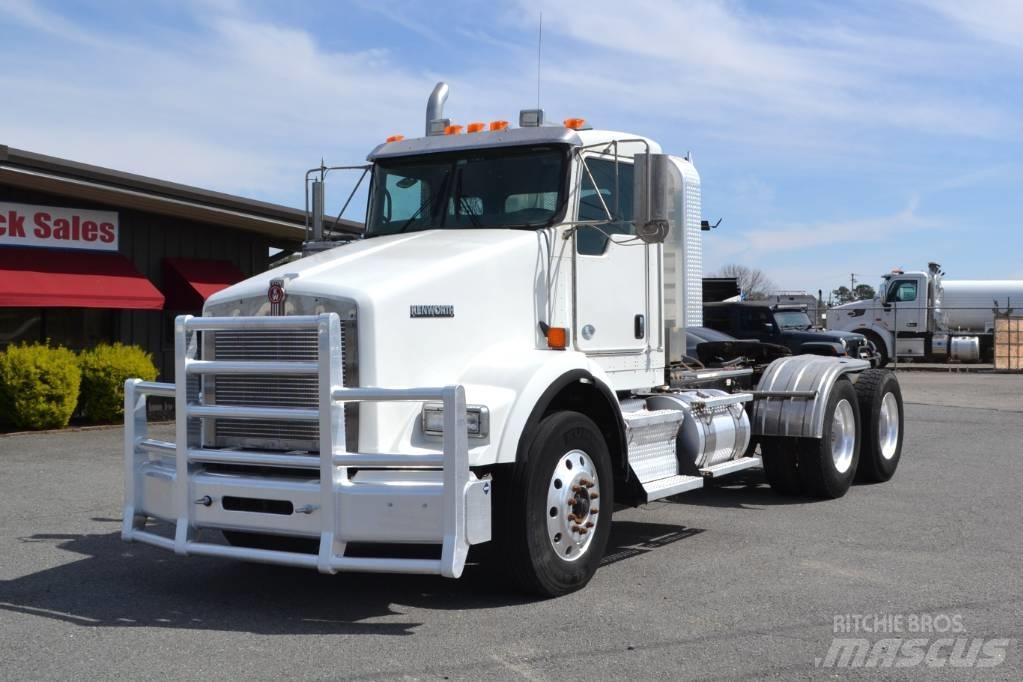 Kenworth T 800 Conventional Trucks / Tractor Trucks