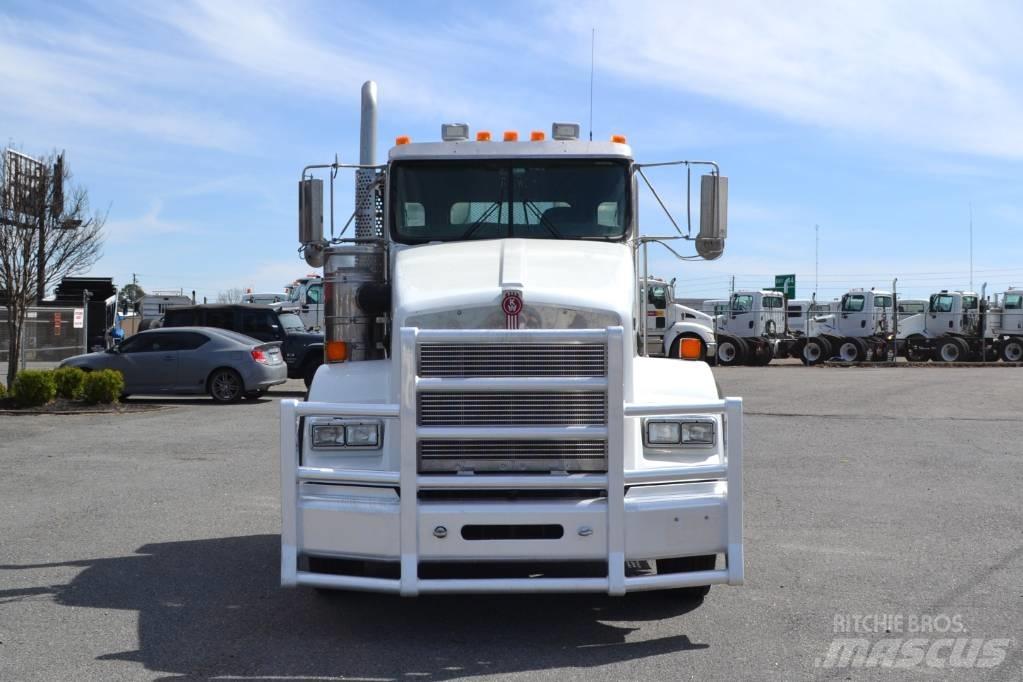 Kenworth T 800 Conventional Trucks / Tractor Trucks