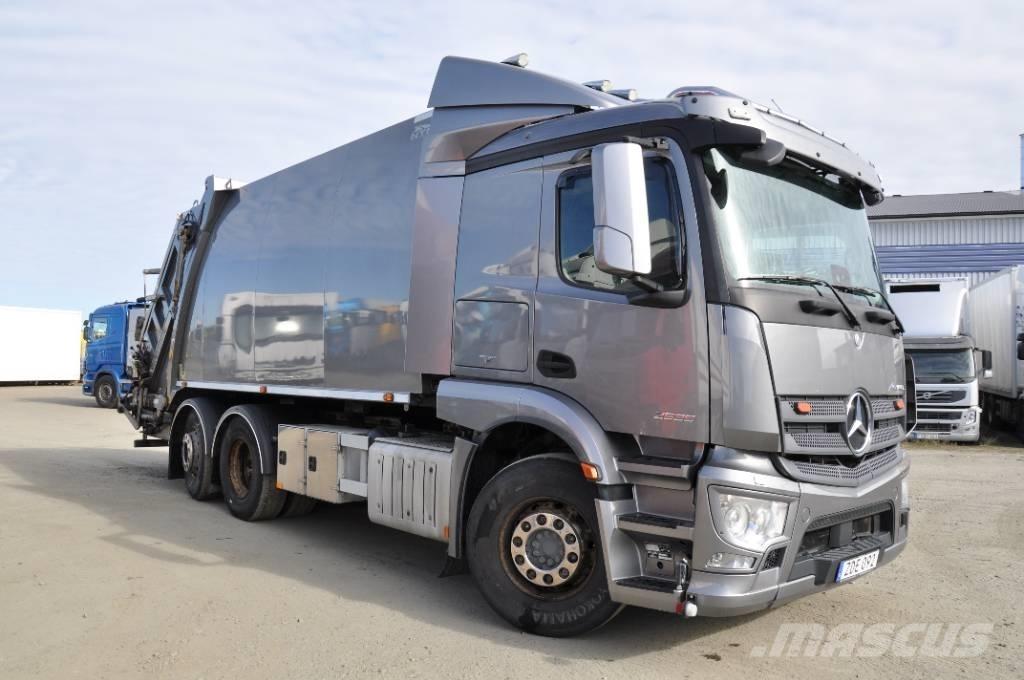 Mercedes-Benz 2535 Garbage Trucks / Recycling Trucks