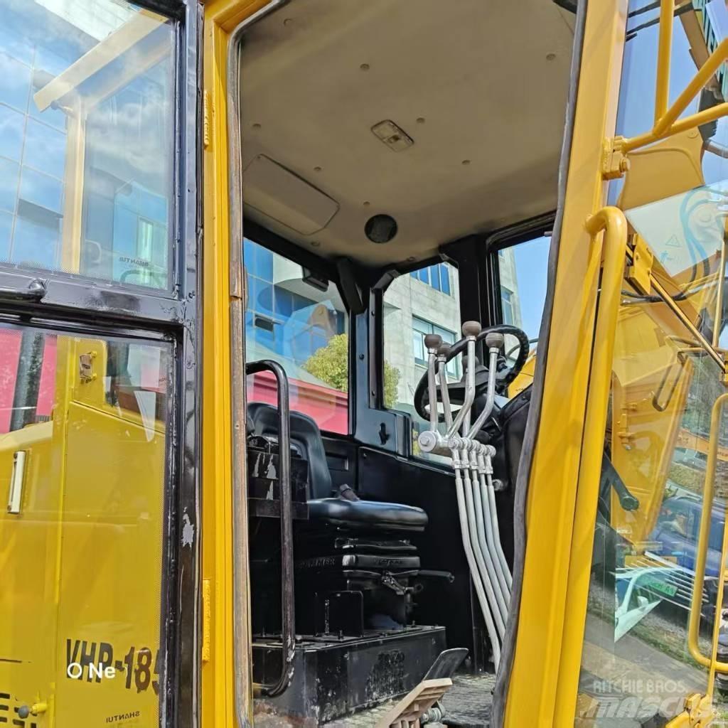 CAT 140 Motor Graders
