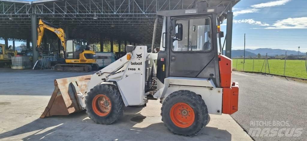 Bobcat 2400 Wheel Loaders