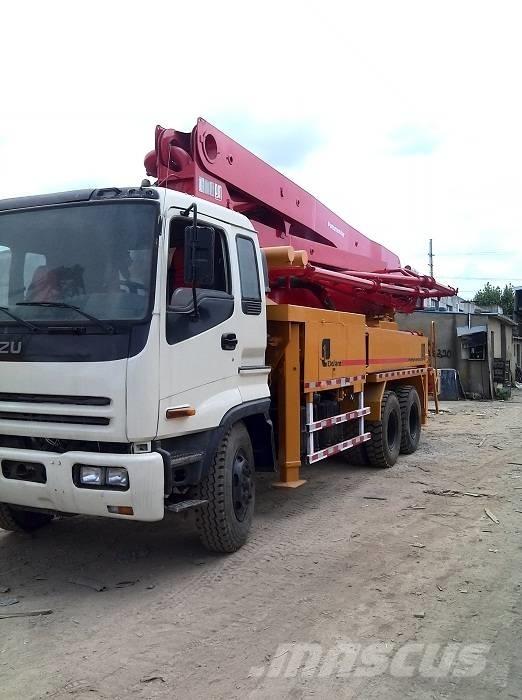 Putzmeister 37 M Concrete pump trucks