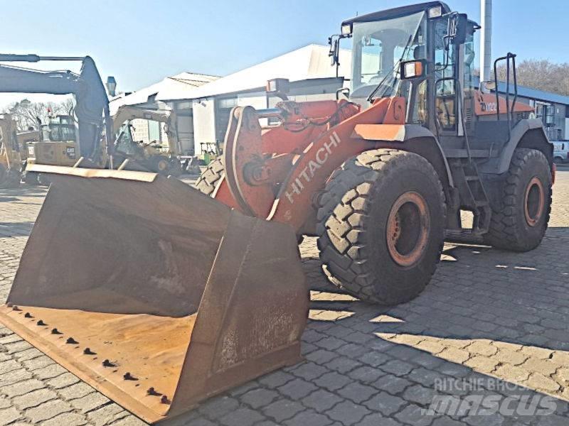 Hitachi ZW 220 Wheel Loaders