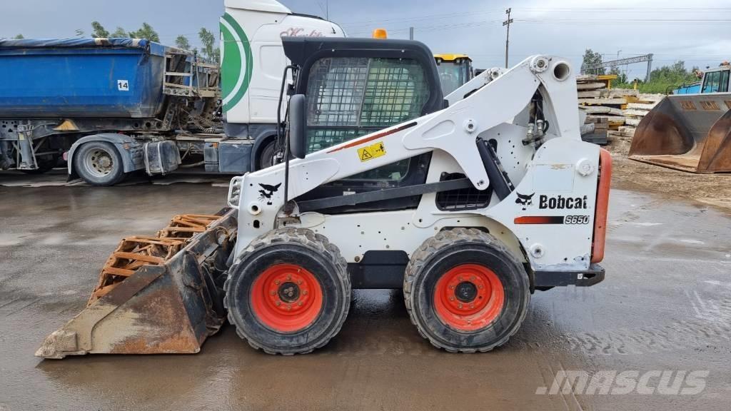 Bobcat S 650 Mini Loader