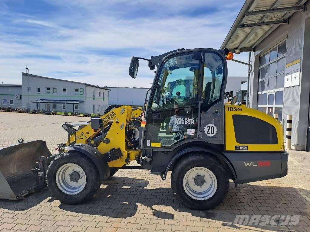 Wacker Neuson WL38 Wheel Loaders