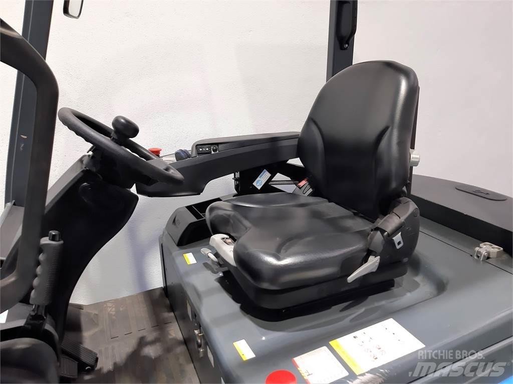  ECB25C Electric Forklifts