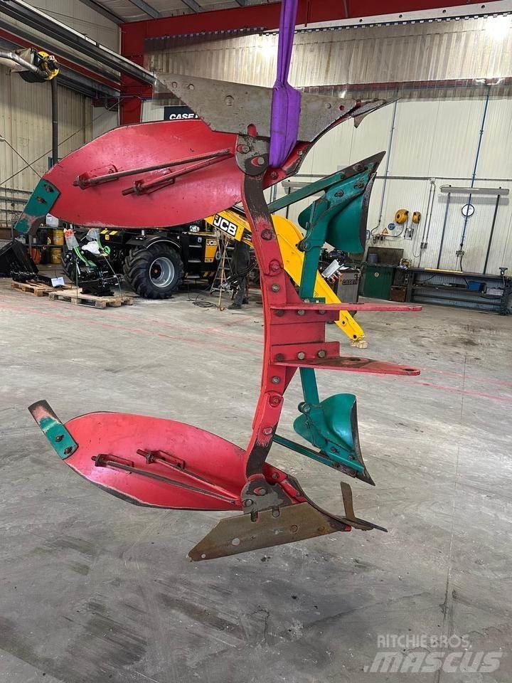 Kverneland LO / LB Reversible ploughs