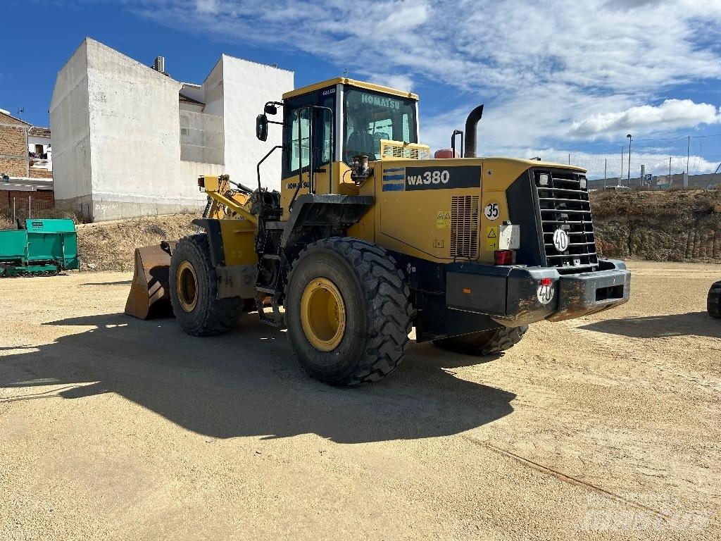Komatsu WA 380-5 Wheel Loaders