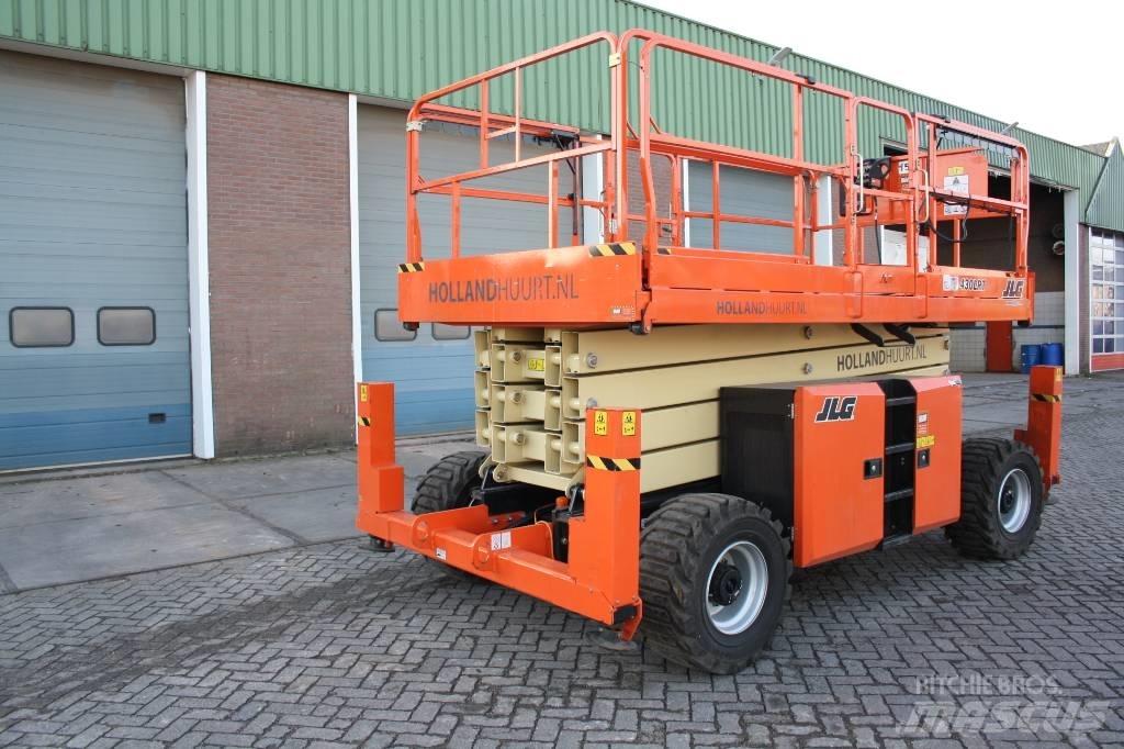JLG 430 LRT Scissor Lifts