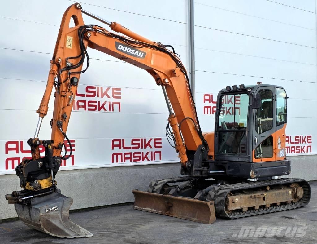 Doosan DX 80 R Mini excavators  7t - 12t