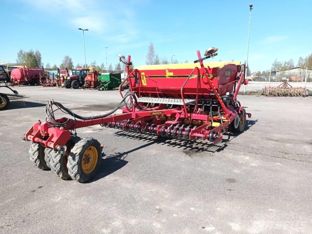 Väderstad Rapid300C Drills