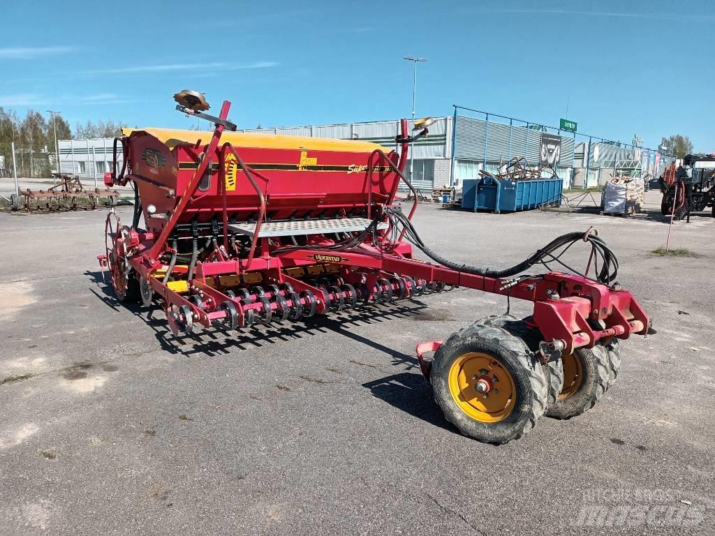 Väderstad Rapid300C Drills