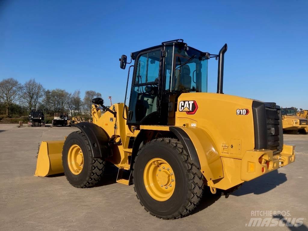 CAT 910 Wheel Loaders