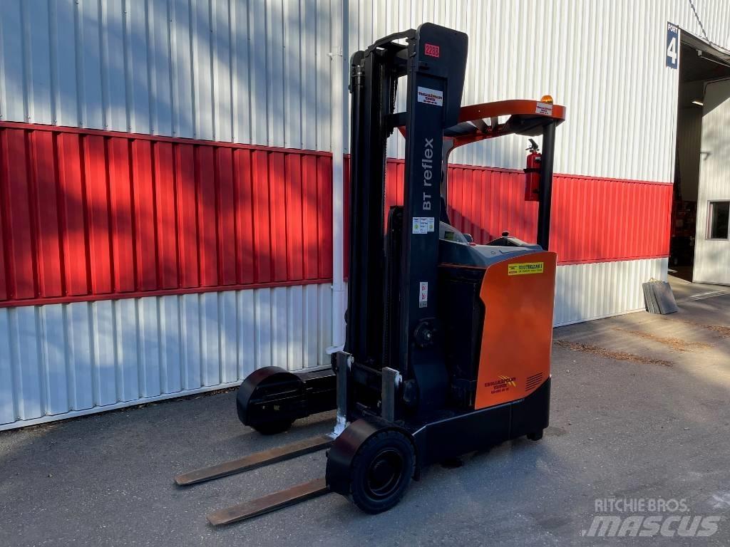 BT RR E 160 Reach trucks