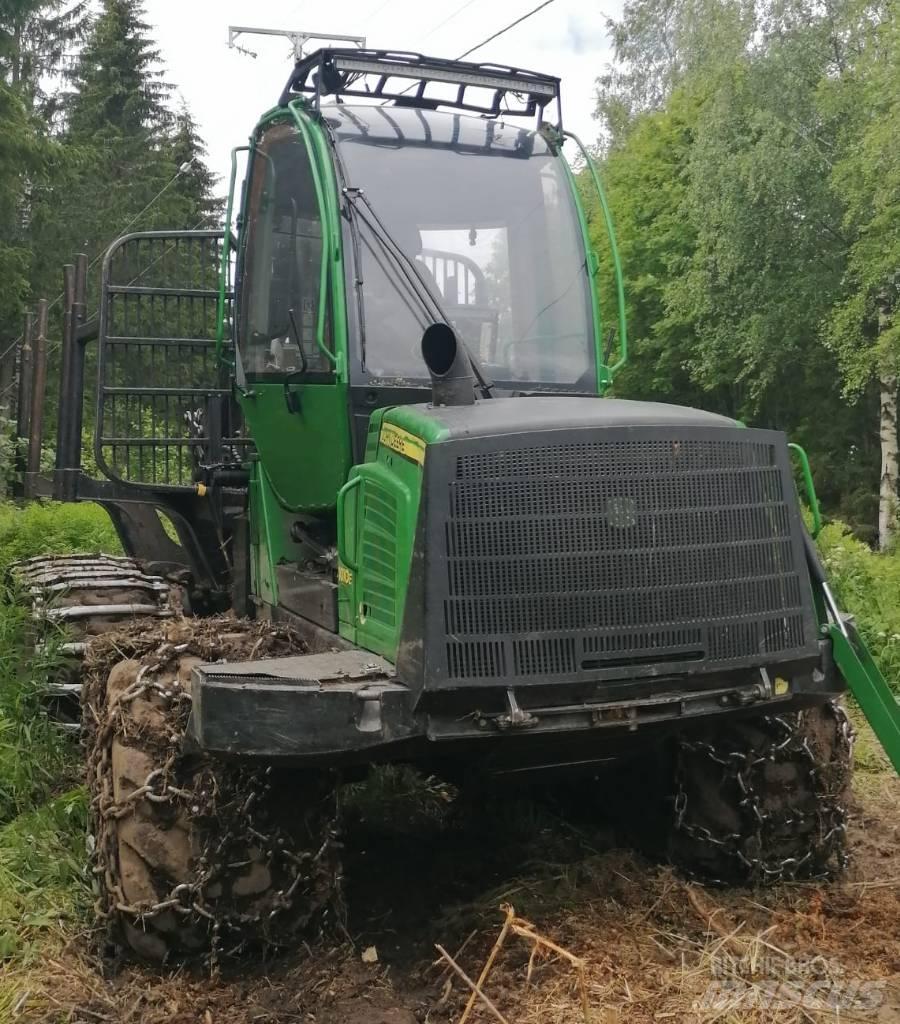 John Deere 1010 E Forwarders