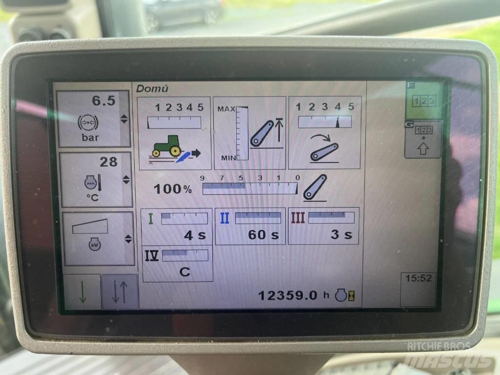 John Deere 8320 R Tractors