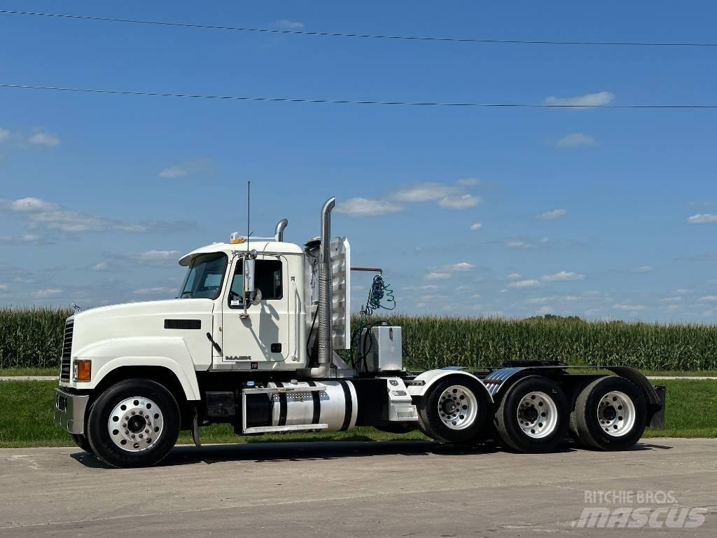 Mack Pinnacle CH613 Conventional Trucks / Tractor Trucks