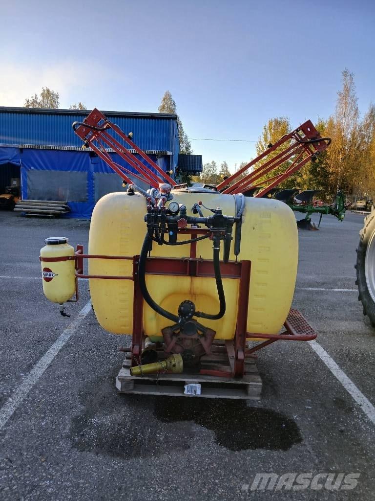 Hardi NK 850 / 12M Mounted sprayers