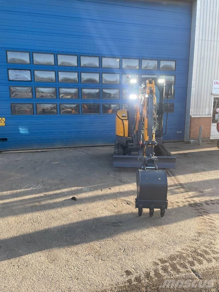 Bernards 2.7 EXKA Mini Excavators <7t (Mini Diggers)