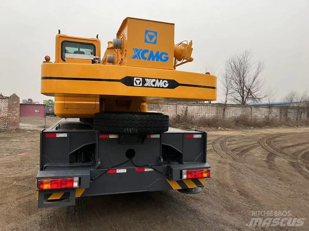 XCMG XCT 25 Mobile and all terrain cranes