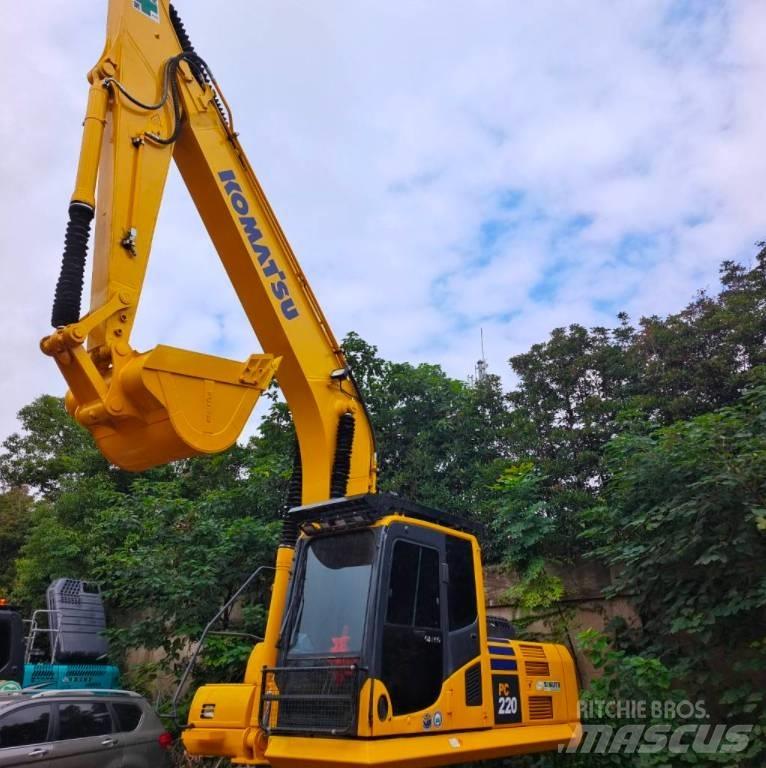 Komatsu PC 220-7 Crawler Excavators