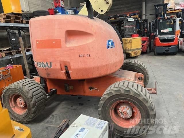JLG 450 AJ Articulated boom lifts