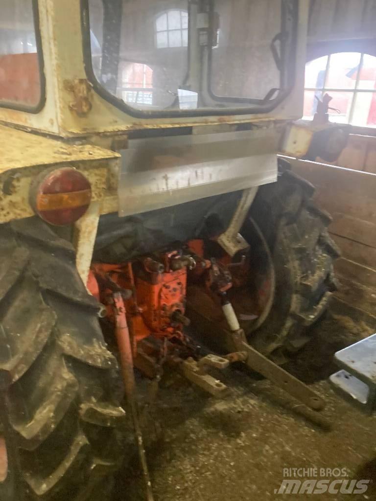 David Brown 885 Tractors