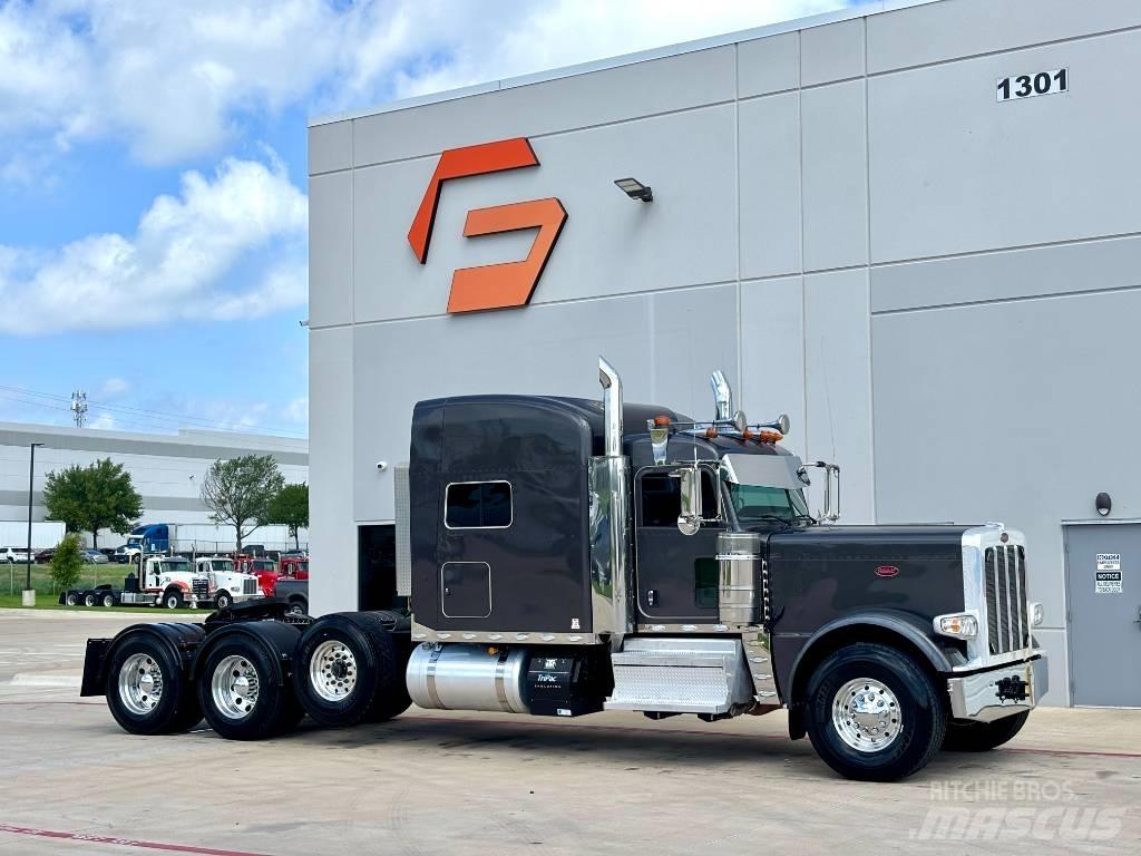 Peterbilt 389 Conventional Trucks / Tractor Trucks