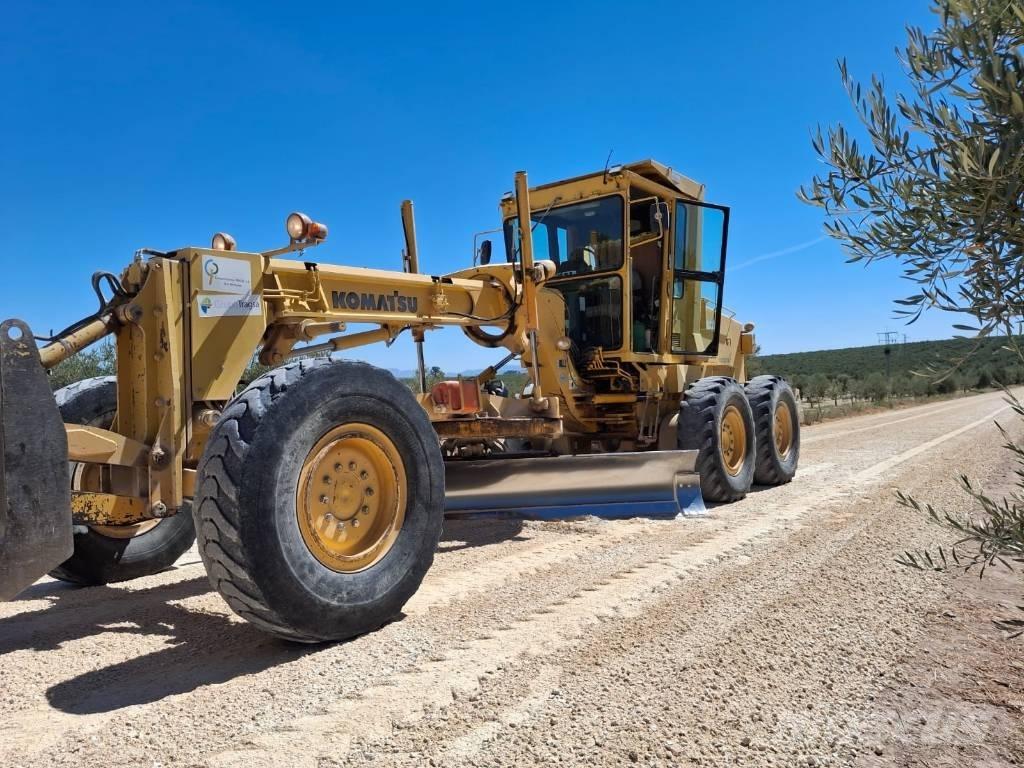 Komatsu GD 521 A-1E Other