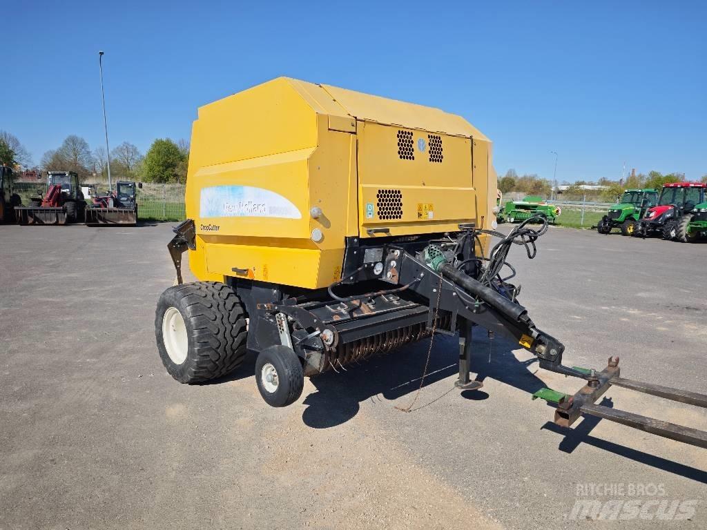 New Holland BR 6090 Round Balers