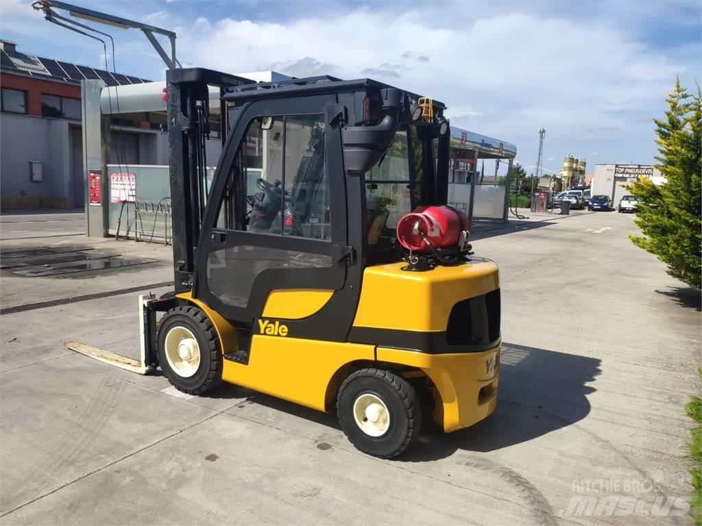 Yale GLP30VX LPG trucks