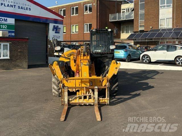 JCB 535-125 Telescopic Handlers