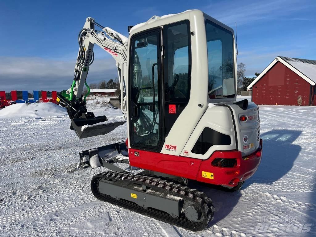 Takeuchi TB225 Mini Excavators <7t (Mini Diggers)
