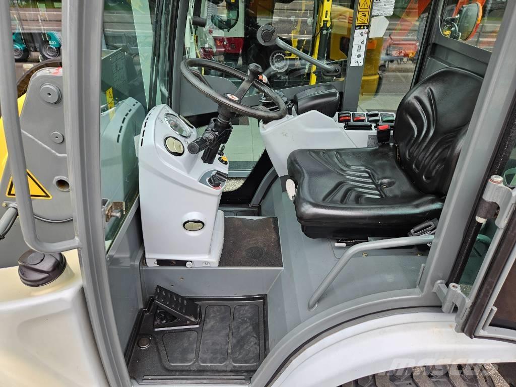Kramer 5035 Mini Loader