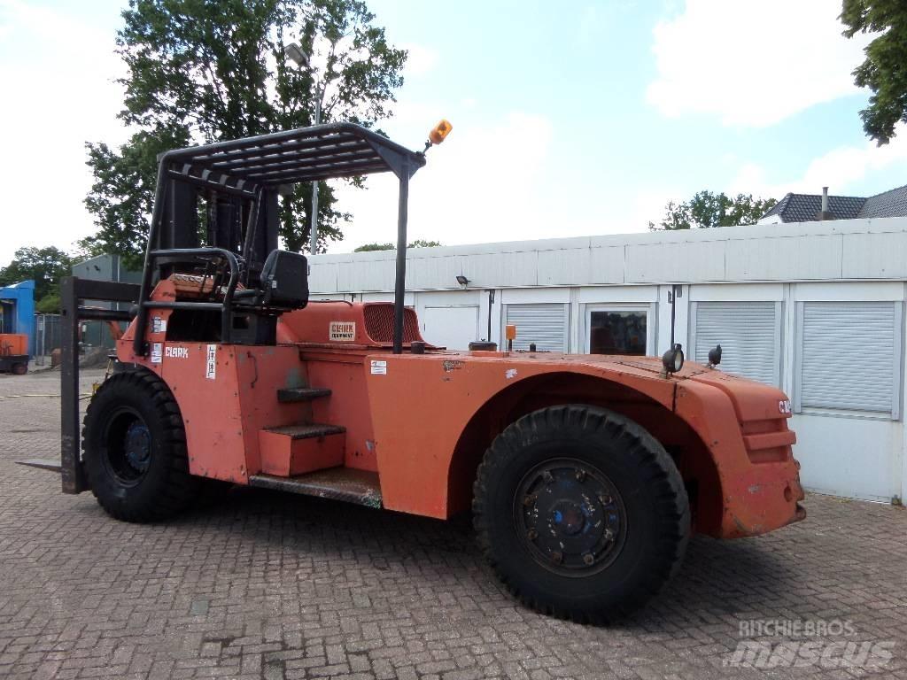 Clark CY450BD Diesel Forklifts