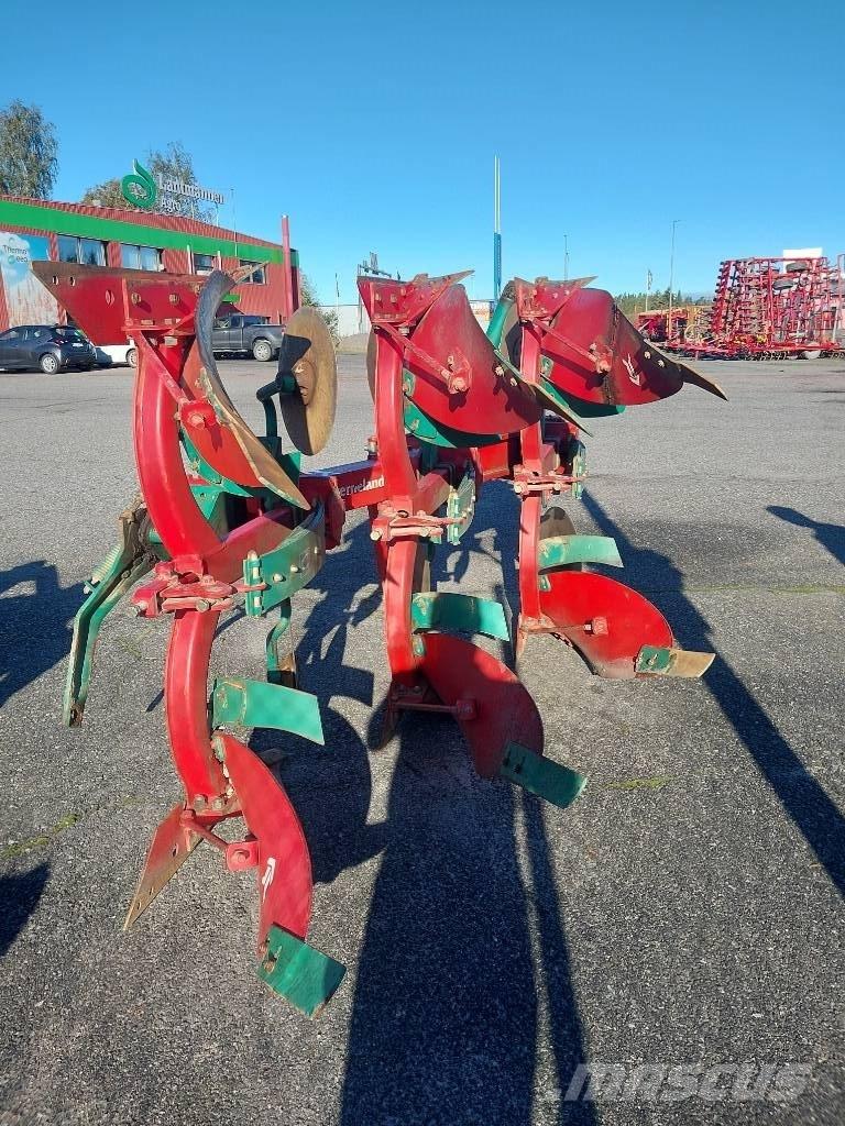 Kverneland EM85 Reversible ploughs