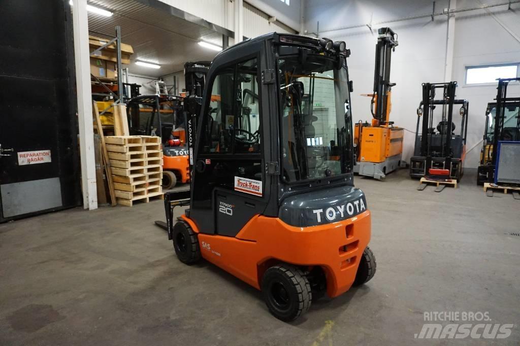 Toyota 8FBMK20T Electric Forklifts