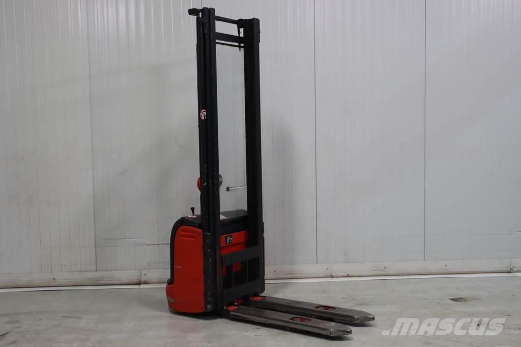 Linde L12 Pedestrian stacker