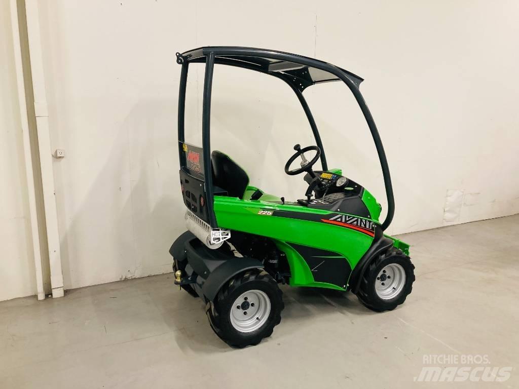 Avant 225 Mini Loader