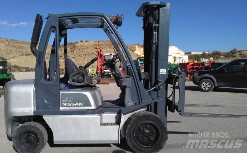 Nissan FGD02A30Q Diesel Forklifts
