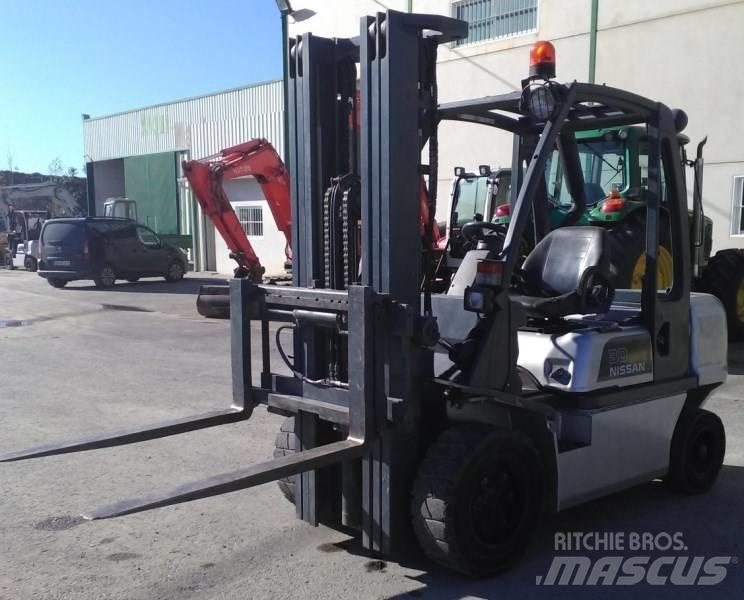 Nissan FGD02A30Q Diesel Forklifts