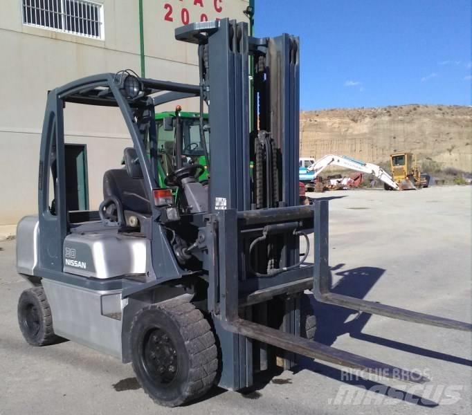 Nissan FGD02A30Q Diesel Forklifts