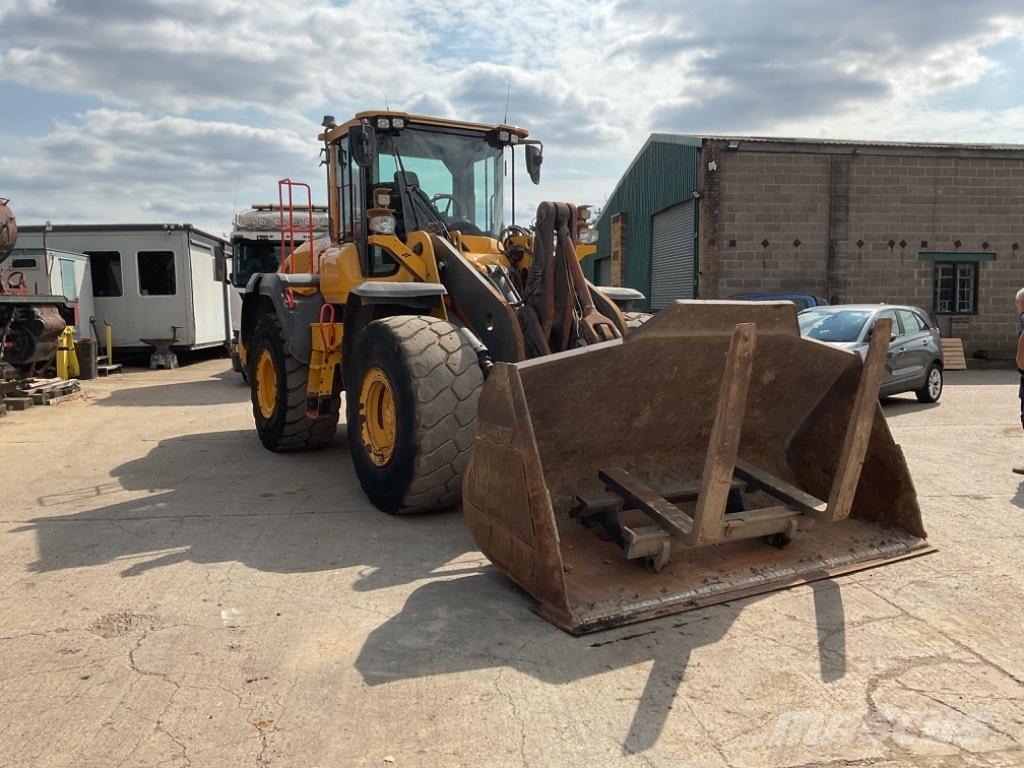 Volvo L110H Wheel Loaders