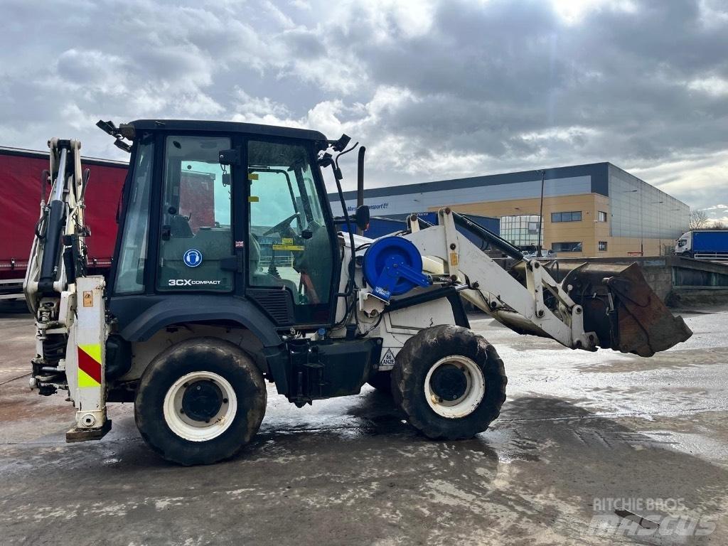 JCB 3CX Compact Backhoe Loaders