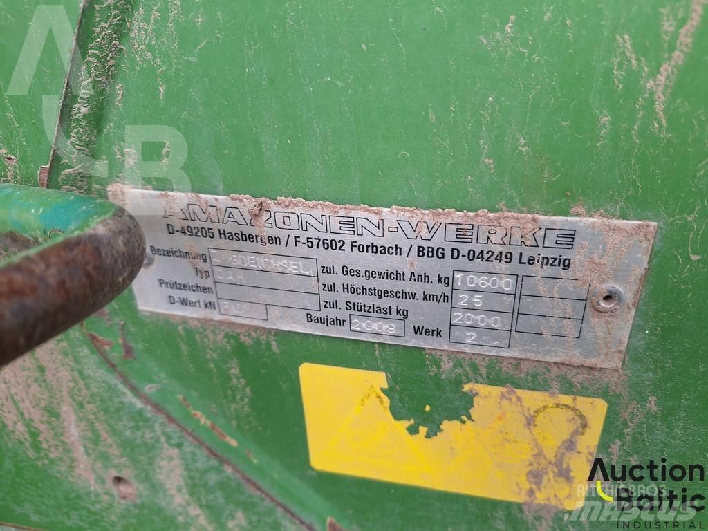 Amazone UX 5200 Trailed sprayers