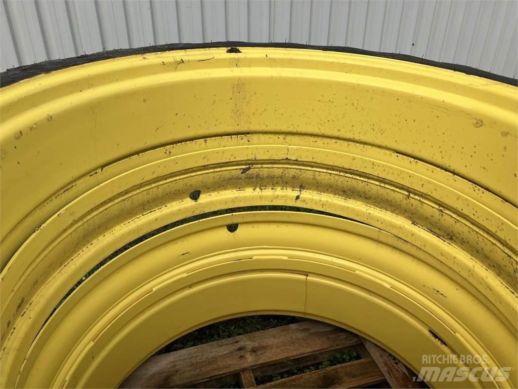 Taurus 270/95R44 Tires, wheels and rims
